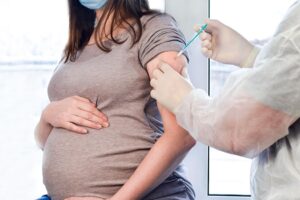 Les femmes enceintes peuvent-elles se faire vacciner ?  Les experts expliquent tout ce que vous devez savoir