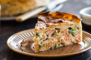 Apprenez à préparer une délicieuse tarte au thon aux épinards