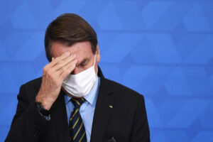 Bolsonaro est hospitalisé et sera en observation pendant au moins un jour