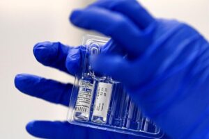 L&rsquo;Argentine entame un essai de combinaison vaccinale contre le covid-19