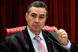 Le président du TSE réagit à Bolsonaro et dit qu&rsquo;agir contre les élections est un crime de responsabilité