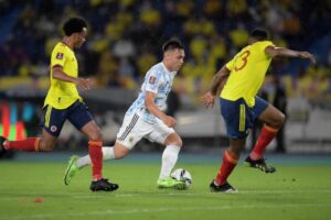 Ligne par ligne!  C&rsquo;est ainsi que la Colombie et l&rsquo;Argentine atteignent les demi-finales de la Copa América
