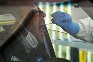 Plus d&rsquo;un demi-million de contaminations ont été enregistrées ce samedi dans le monde