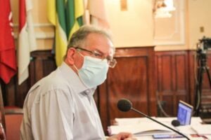 Un conseiller du PT fait BO contre un collègue de Psol pour lesbophobie et machisme