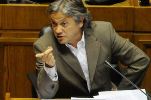 Un sénateur chilien répudie l&rsquo;asile politique accordé à Emilio Graterón