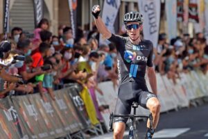 Le Français Romain Bardet conquiert la 3ème étape et est le nouveau leader de la Vuelta a Burgos