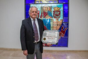 L&rsquo;USP accorde le titre de professeur émérite à Erney Plessmann – Jornal da USP