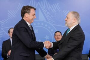 En reconduisant Aras, le Sénat consent aux agressions de Bolsonaro, selon l&rsquo;avocat