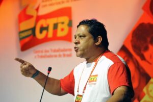 La CTB réélit le président et approuve l&rsquo;union avec la CGTB.  La direction aura une majorité de femmes
