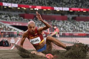 Or et record du monde : le Vénézuélien Yulimar Rojas conquiert le triple saut à Tokyo-2020