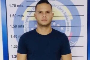 Prisonnier pour avoir agressé physiquement un gardien