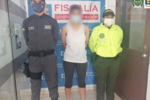Une femme accusée du meurtre de son partenaire, une mineure de moins de 16 ans, est envoyée en prison à Tuluá