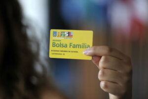 la nouvelle « Bolsa Família » comptera 22 millions de bénéficiaires en moins