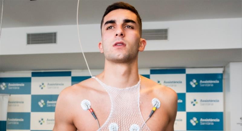 Ferran Torres a passé les examens médicaux sans problème.  Photo : Twitter @FCBarcelone