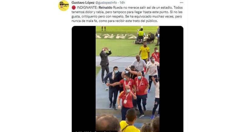 Vidéo Twitter de l'acte violent subi par Reinaldo Rueda.  Photo: Twitter Gustavo López