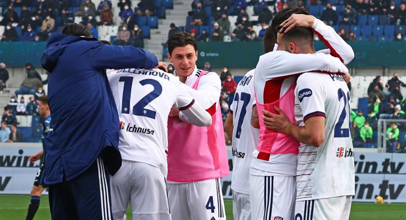 Célébration du but de Cagliari.  Photo: EFE