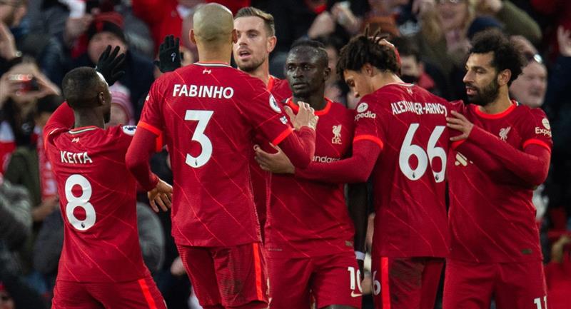 Luis Díaz et Salah ont organisé une confrontation.  Photo: EFE