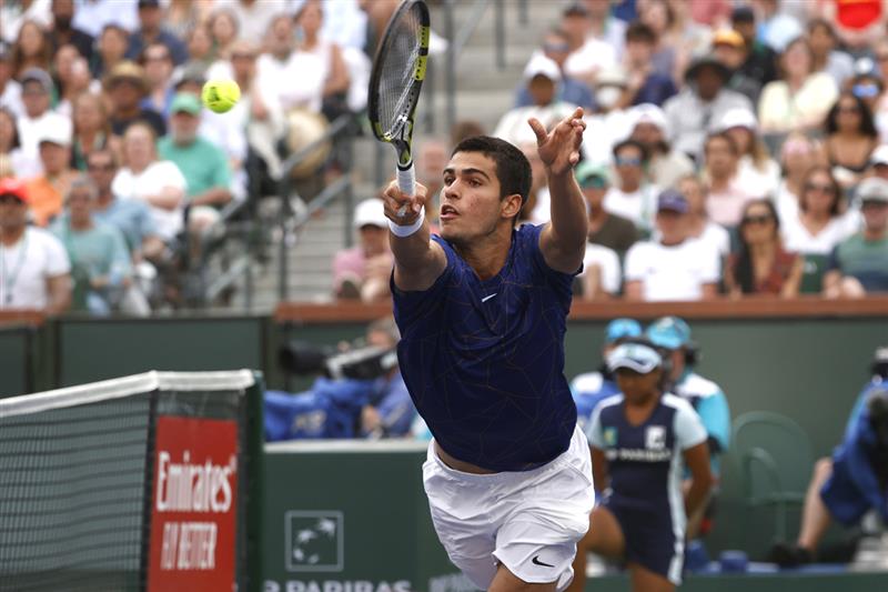 Alcaraz a perdu contre Nadal en demi-finale d'Indian Wells.  Photo: EFE