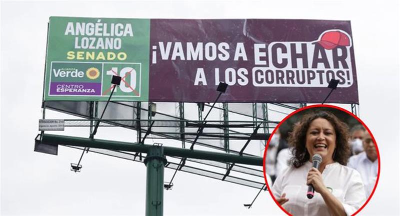 Angélica Lozano utilise un jeu de mots sur l'un de ses panneaux d'affichage pour faire référence à la corruption.  Photo : Twitter @luisenrinc