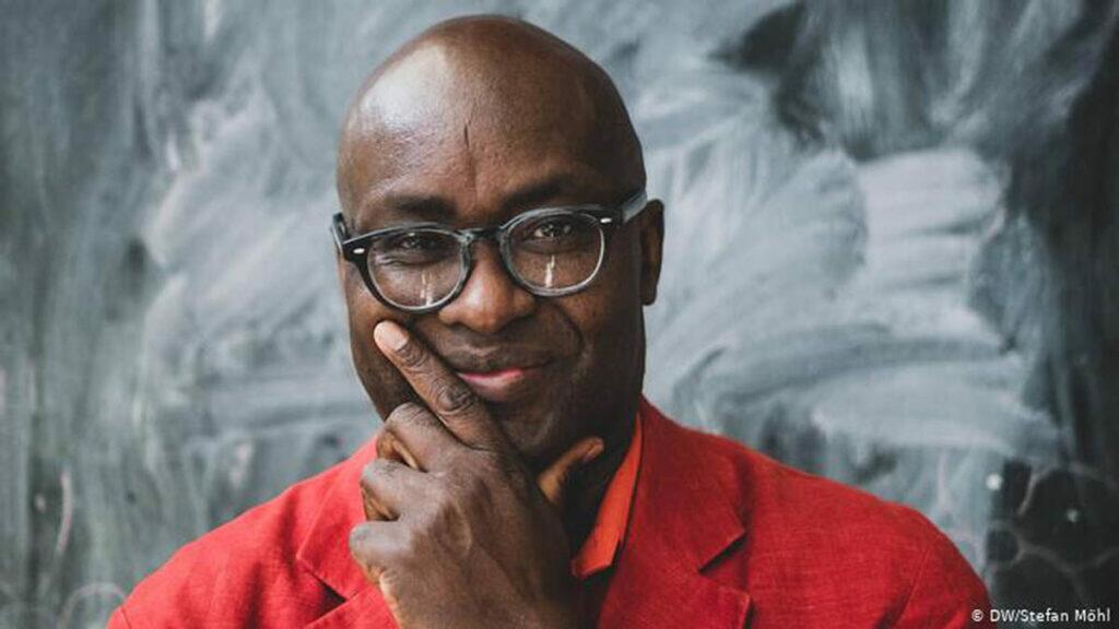 Image d'illustration : Achille Mbembe.  Image : DW/Stefan Mohl.