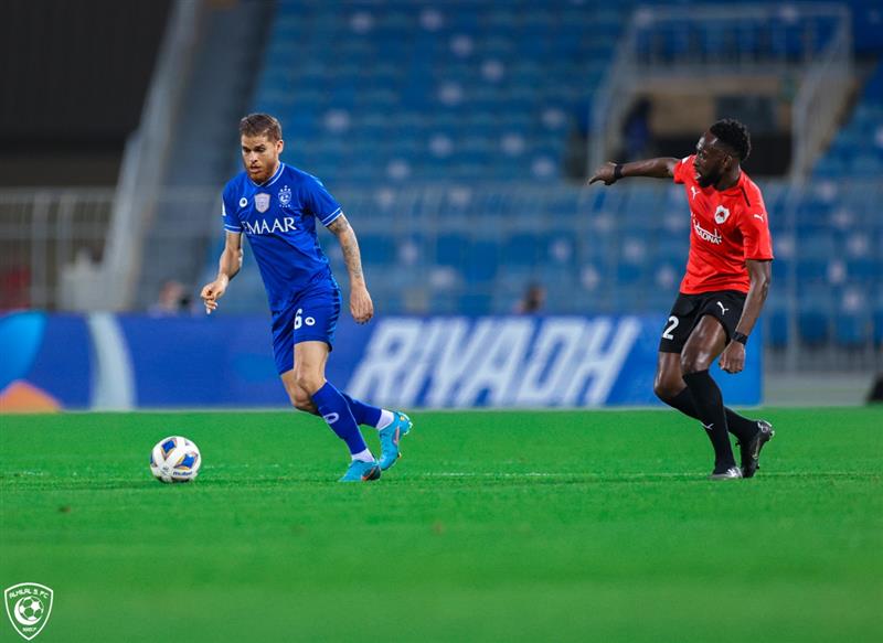 Gustavo Cuéllar d'Al Hilal Riyad contre Al Rayyan.  Photo : Twitter @Alhilal_FC
