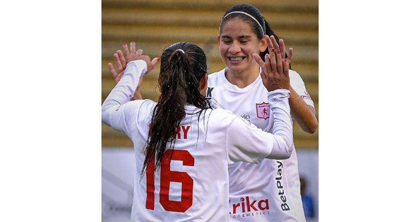 América, déjà classée en quart de finale, remplira le dernier engagement pour la phase initiale du tournoi contre Alianza Lima.  Photo: Instagram America de Cali femelle