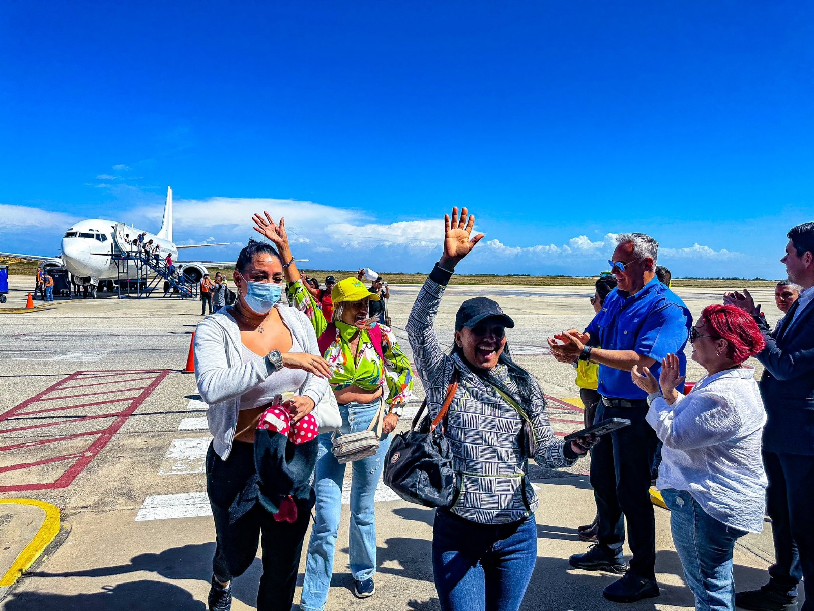 Plus de 140 touristes colombiens arrivent sur l'île de Margarita