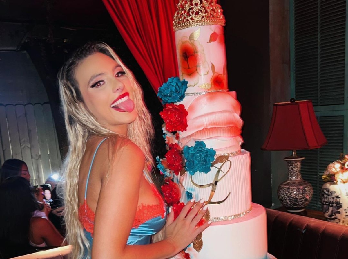 Lele Pons a fêté son anniversaire à la "Bridgerton"