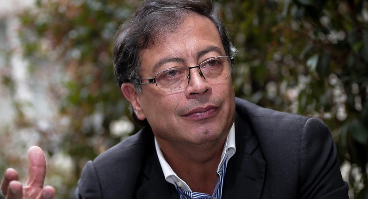 Réunion urgente pour la perte d'un millionnaire dans les forces militaires