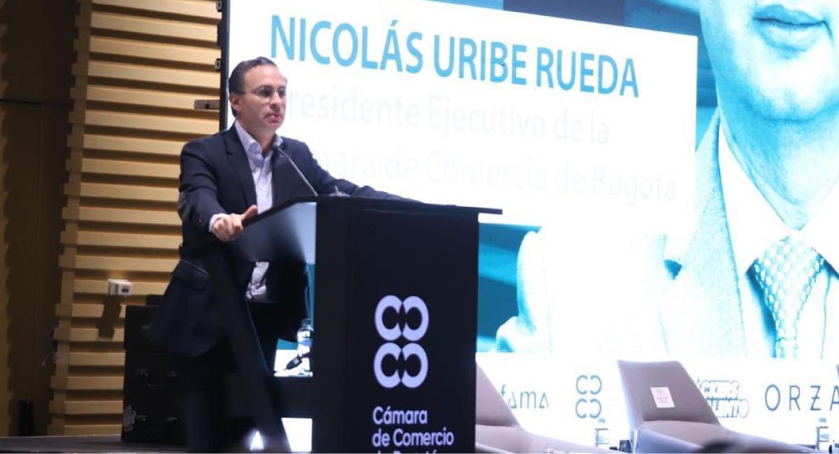 Nicolás Uribe quitte la présidence de la Chambre de Commerce