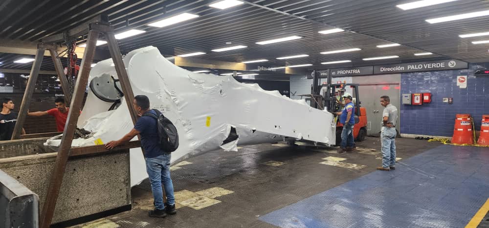 Six escaliers mécaniques sont installés à la station de métro Bellas Artes