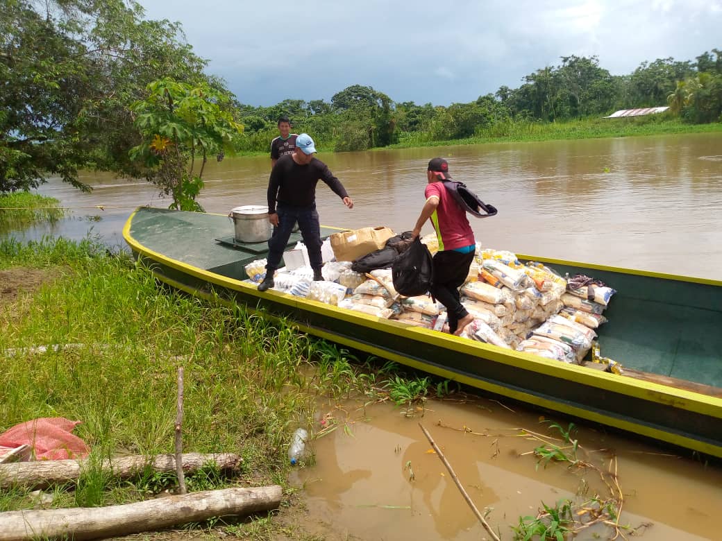 Ils servent les communautés Warao dans le Delta avec des médicaments et de la nourriture