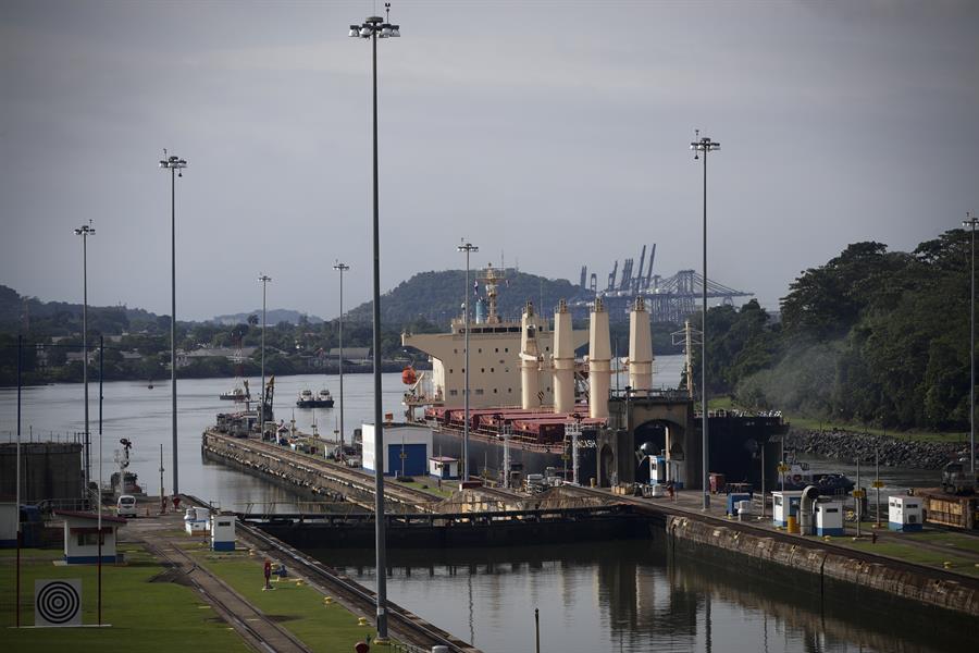Le canal de Panama limitera le transit à partir de 2024