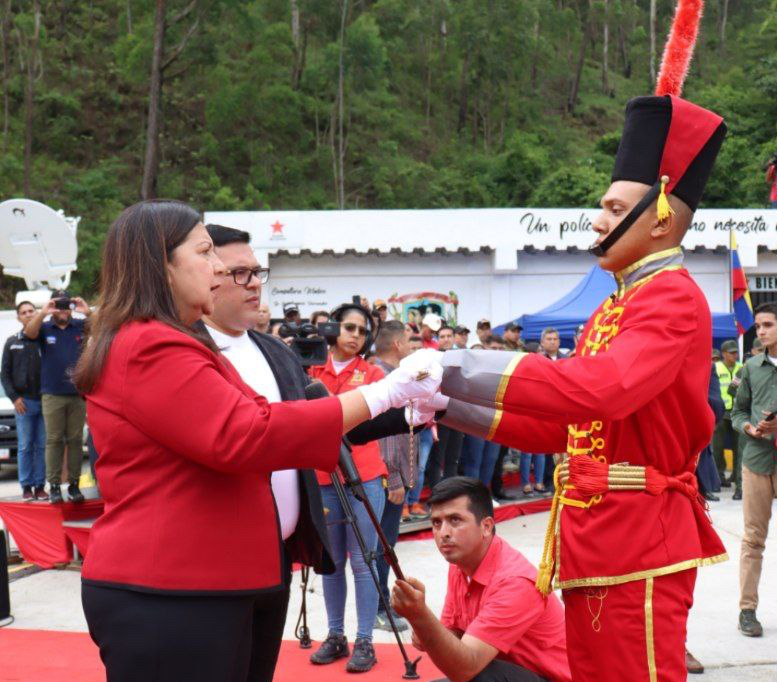 L'épée de Bolívar entre à nouveau triomphalement dans Caracas