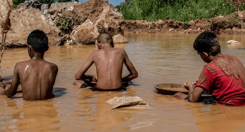Enfants des mineurs d’El Callao, Venezuela : « Je préfère trouver de l’or plutôt que d’aller à l’école »