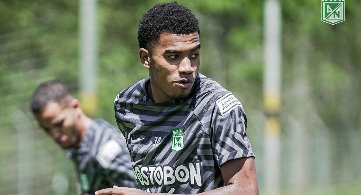 Jhon Solis a été présenté comme un nouveau joueur pour un important club espagnol