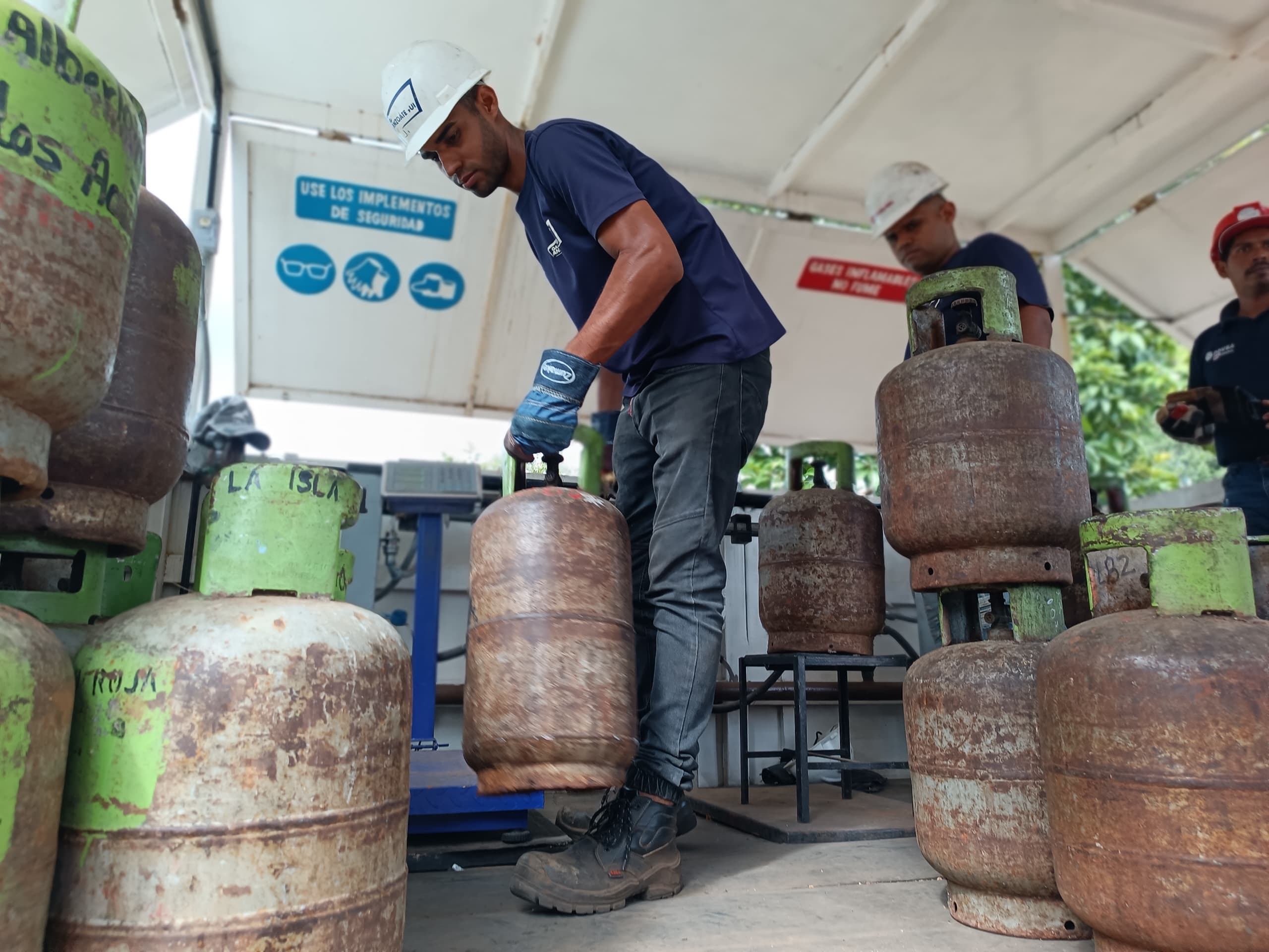 Ils ont distribué plus de deux millions de bouteilles de gaz à Anzoátegui