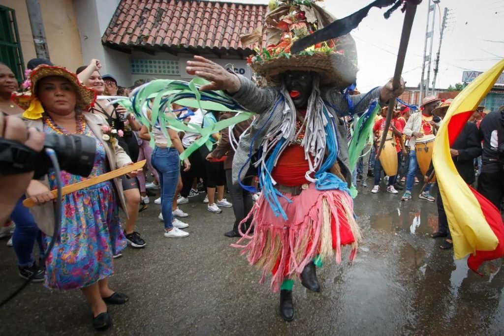 La fête Bandos et Parrandas continue