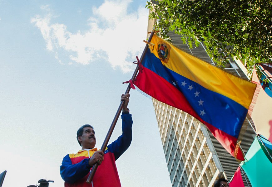 Le président Maduro accompagne une journée de réflexion avant le référendum