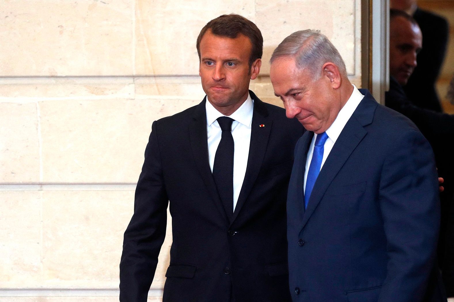 Macron défie Netanyahu et enverra des opérations humanitaires à Gaza