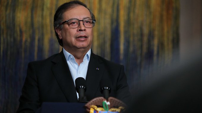 Petro demande aux Colombiens de lutter pour la paix