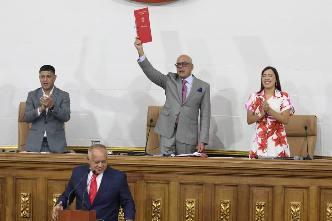 Rodríguez et Cabello rejettent la ligne de l'ambassade gringo