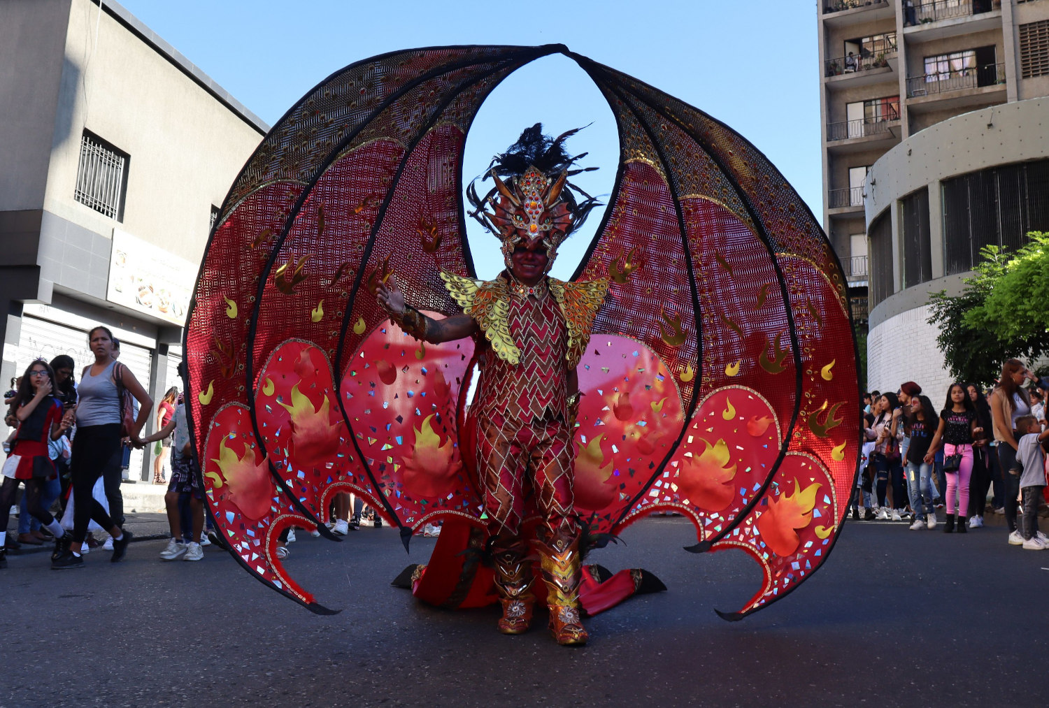 Ils vous invitent à participer au grand défilé du carnaval de Caracas
