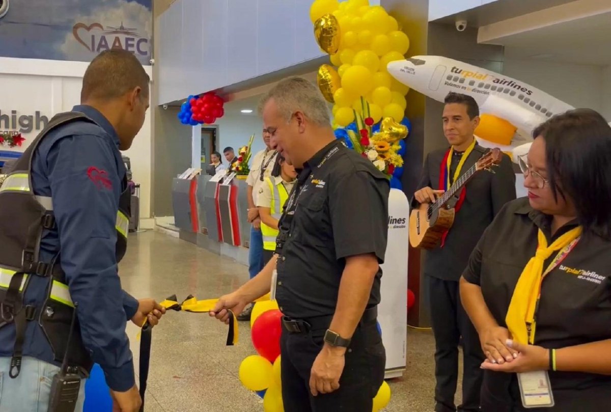 La ligne Valence – Bogotá inaugurée à l'aéroport Arturo Michelena