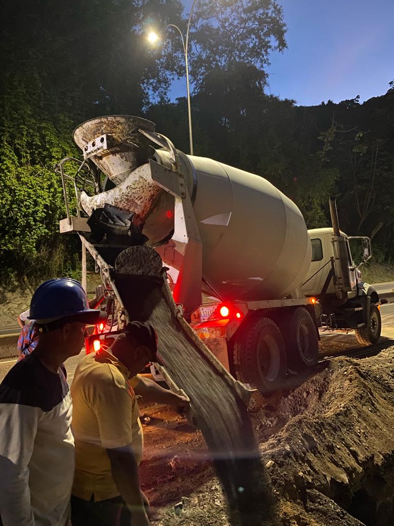 Les travaux de vidange progressent sur la route régionale du Centre