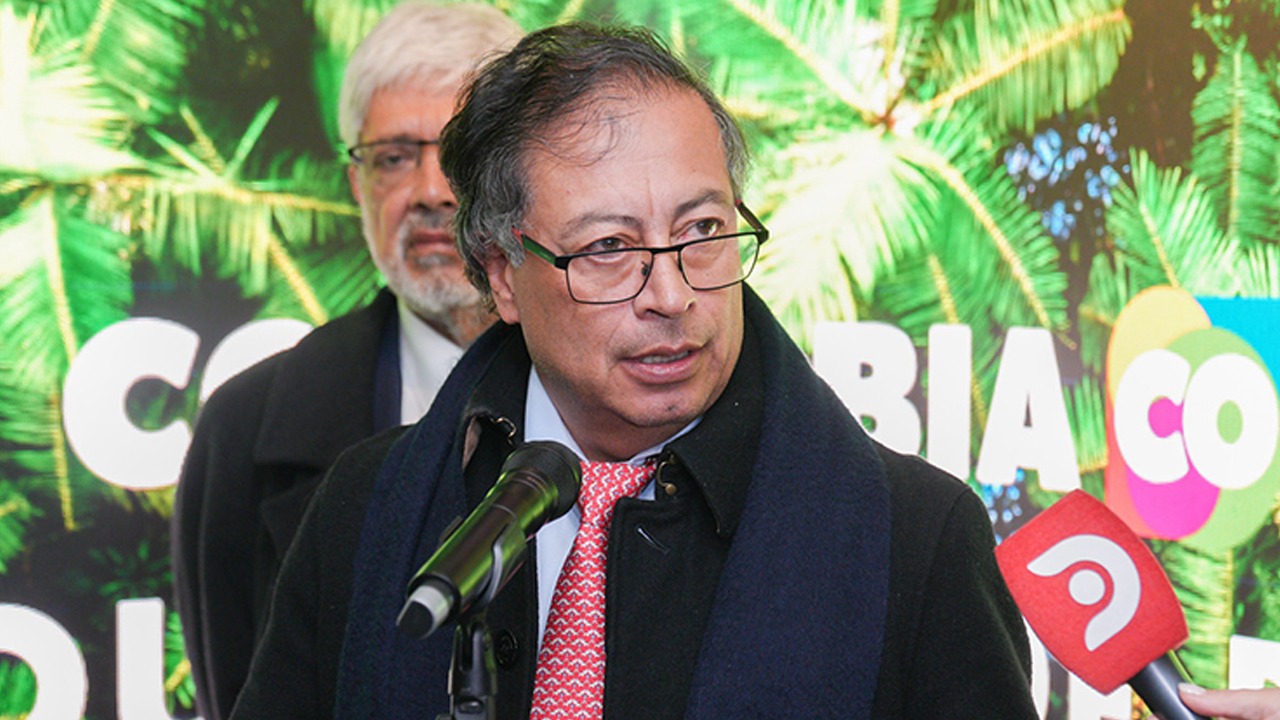 Petro plaide à Davos pour que le pétrole d'Essequibo ne soit pas exploité