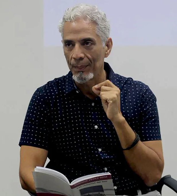 Rodavlas Medina est reconnu à la Biennale de littérature Cruz Salmerón