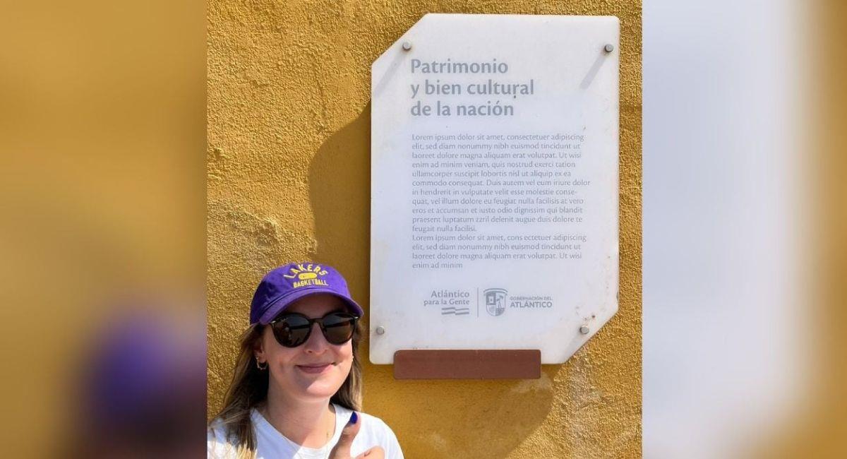 Error en la placa. Foto: Twitter @Hector123G