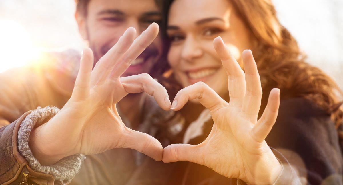 5 signos más afortunados en el amor durante el mes de febrero. Foto: Shutterstock