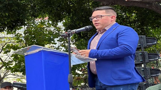 Fernández : Nous avons réduit les plaintes pour violence domestique de 67 %